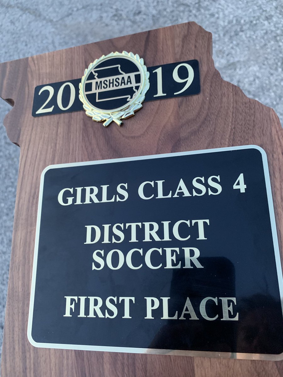 LSNBroncoSoccer's tweet photo. DISTRICT CHAMPS!! G Varsity wins 2-1 in OT. Halle Hill had both goals, Halli Martin with an assist. Awesome team effort by all of the girls tonight! The Broncos play next on Tuesday at home in the Sectional match!! https://t.co/BRro2ItbIq