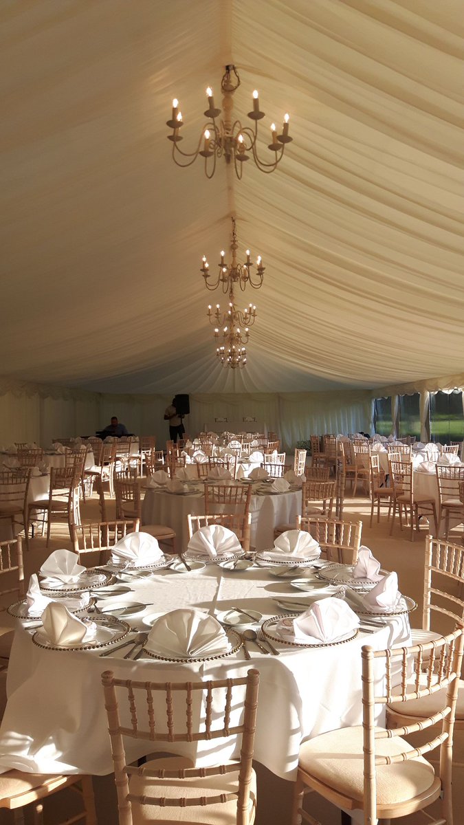CountessMarquee's tweet photo. Hampton Court Golf Club provides lovely wedding setting https://t.co/HmJI1xdn9A