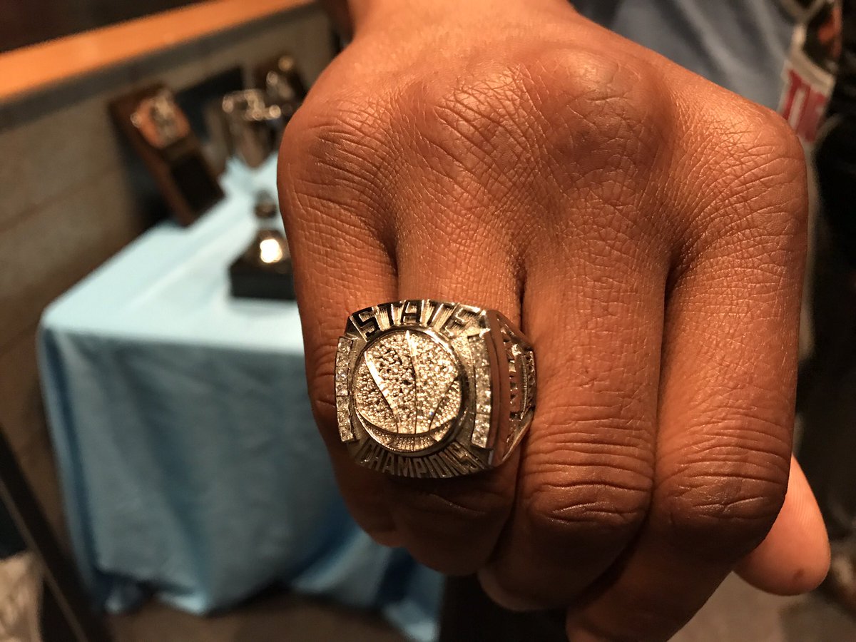 rexcastillotv's tweet photo. 👀👀👀#NewIceAlert here’s a look at the Carver Tigers brand new @OfficialGHSA Class 4A State Championship Rings @wrblnews3 @WRBLSports https://t.co/s4OLcBrzEC