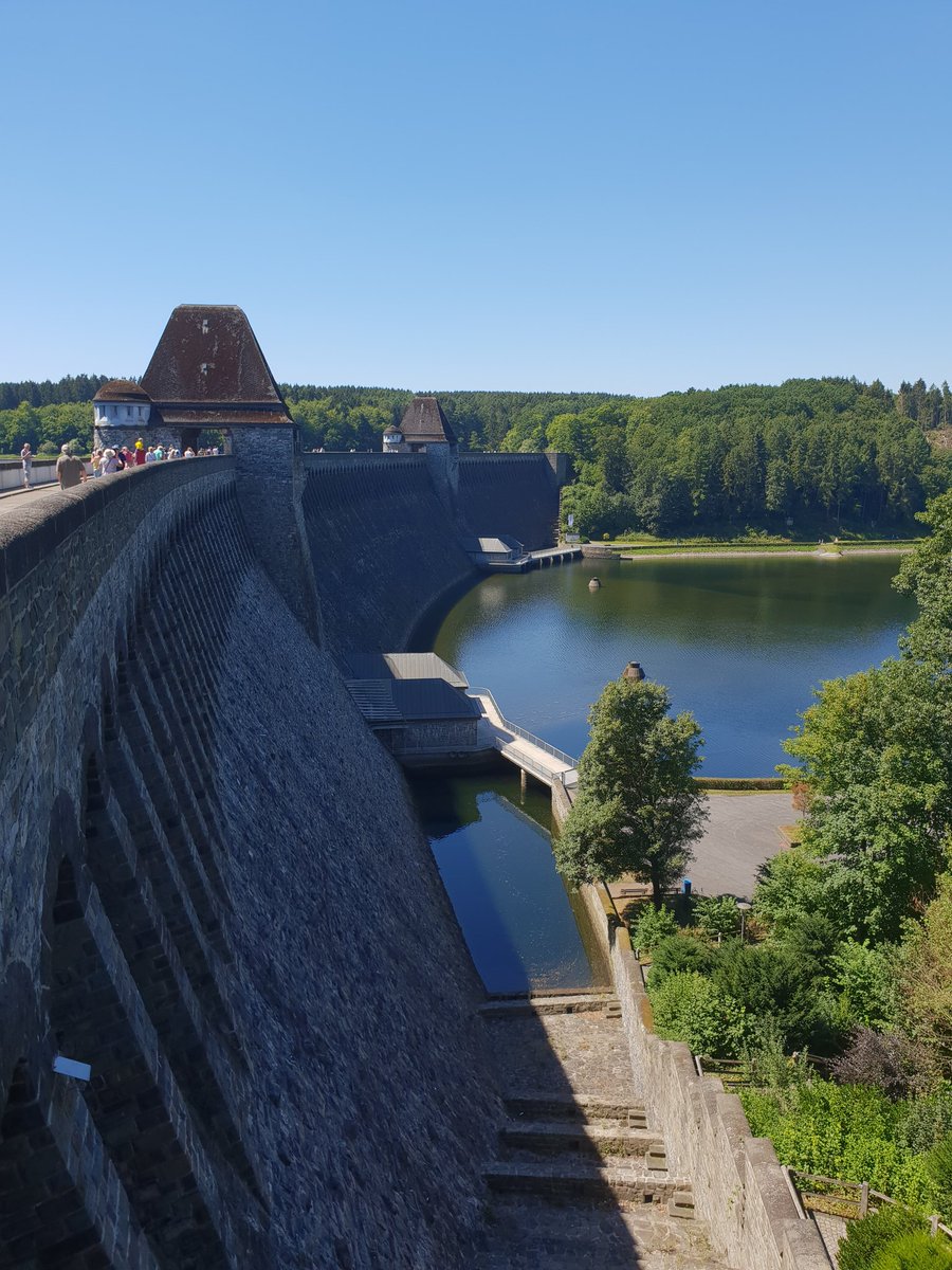 HistoryBlitz's tweet photo. I didn't appreciate the genius of Barnes Wallis until I visited the MΓΆhne and Eder dams last year. Just the sheer size, scale and the location of these things is just staggering. And to think they flew in the pitch black 50ft above the ground. #dambusters76 #RAF https://t.co/9HdEic73G7