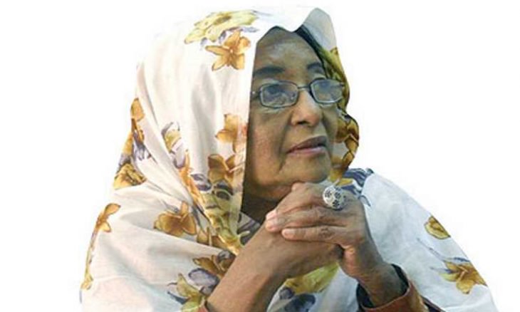 SudaneseCulture's tweet photo. د. فاطمة عبد المحمود 1944-2018:
-أول سودانية تؤسس حزبا سياسيا
-أول وزيرة سودانية في العام  1970 وكانت حينها في العشرينات من عمرها
-حازت على ميدالية “سيرز” الذهبية  للأمم المتحدة عام 1975 بوصفها ضمن أكثر ثلاث نساء تميزا في العالم
-أول امرأة تترشح لمنصب الرئاسة  

#ثقافة_سودانية https://t.co/ohbvcxx3j8
