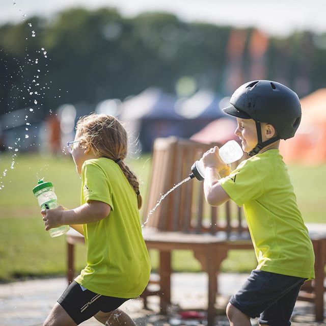 Water fights aren’t compulsory after a hot sweaty Hope Academy session, but they sure are fun 💦 
#hopeacademyuk #startyoungneverstop #hopetech bit.ly/2HlTxw8