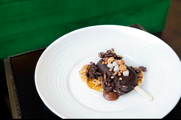 WalkingMatters's tweet photo. Dessert presentation on point ๐๐ผ
๐ฝ: @OneidaFS's Botticelli Collection #ThisIsOneida
๐ท: @StockHillKC
#TabletopMatters
#oneida #oneidafs #crownbrandsllc #thursday #dessert #eatdessertfirst #dessertgoals #platinggoals #chefsart https://t.co/2FV1zla3Gb
