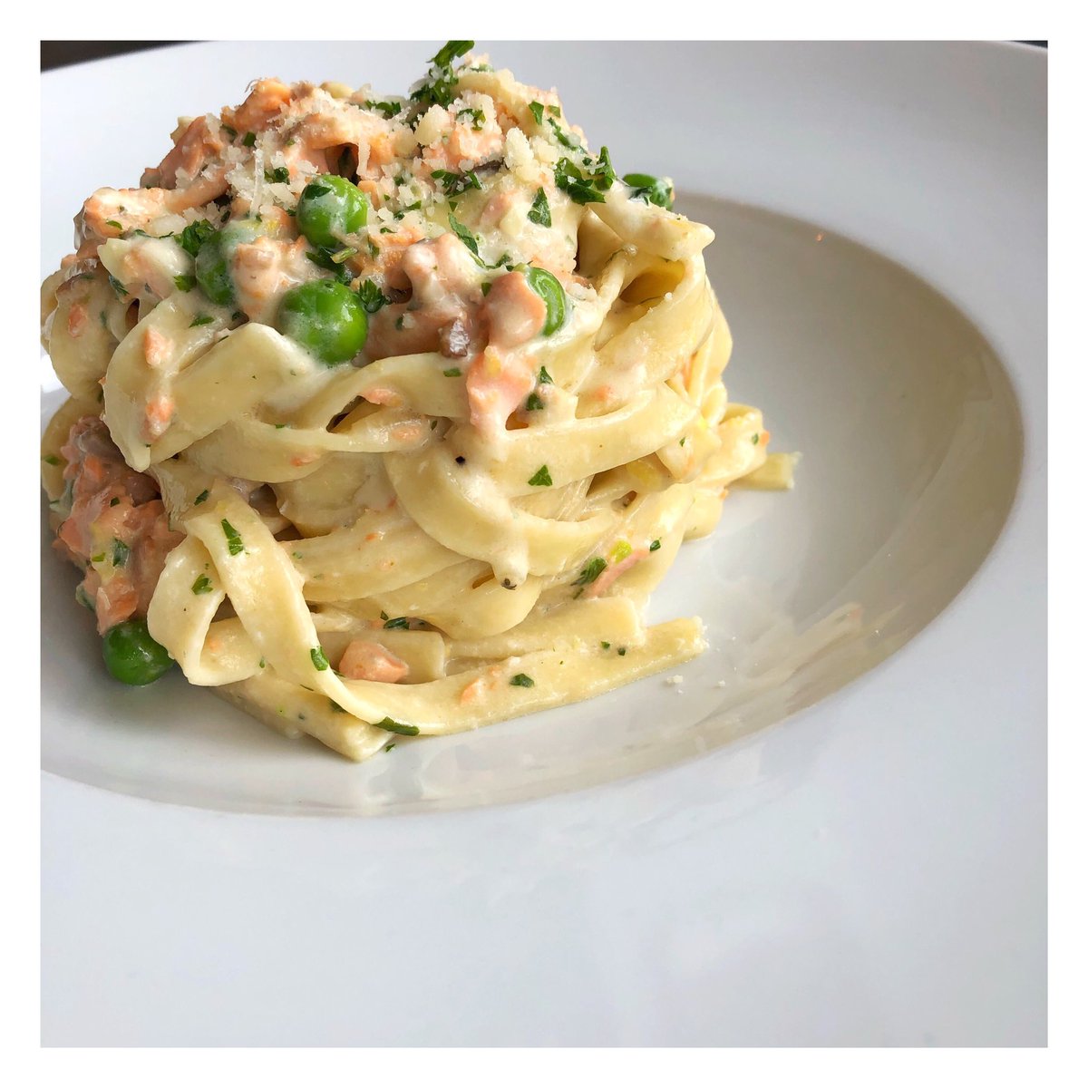 NODORestaurant's tweet photo. Tonight, pasta feature /// ‘Fettuccine alla Crema di Limone e Salmerino’: pulled Arctic Char, cherry tomato, green pea, ‘lemon-crema’
#NODOrestaurant 
#Junction 
#Pasta #Feature https://t.co/iGIcKdrzM1