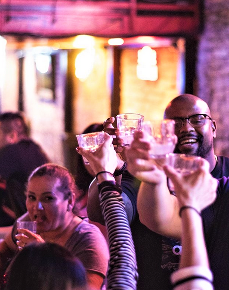 ChugginATX's tweet photo. Cheers to it almost being summer - we’ll drink to that! #SummerTime https://t.co/T2KaJGTHSy
