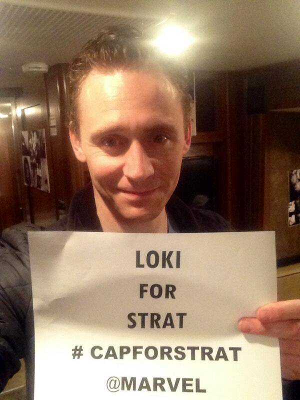 THiddlestonMx's tweet photo. ¿Alguien se acuerda para qué era esta campaña?
Solo recuerdo que varios de los actores de #Avengers publicaron selfies sosteniendo una hoja con estos hashtags... Esta es la que twiteó Tom
#CapForStrat #Loki
#HaceCincoAños https://t.co/9AJQpeJKkj