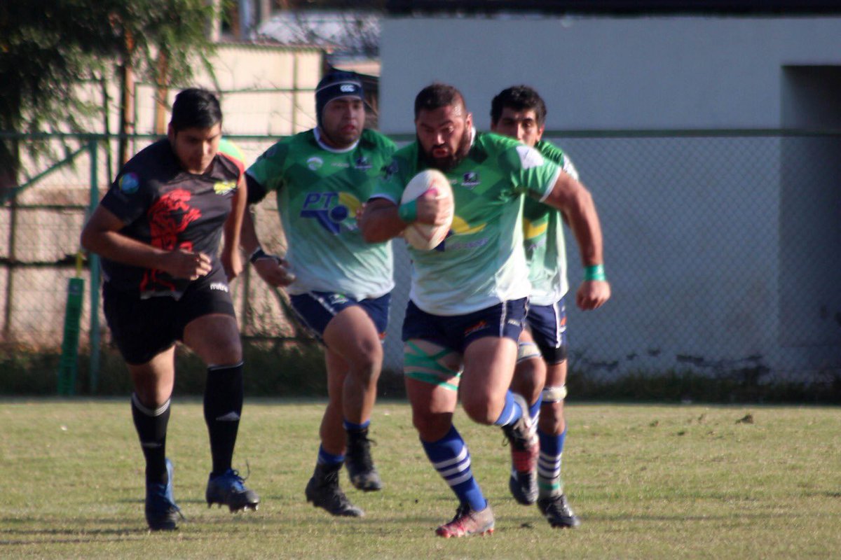 halconesrugby's tweet photo. Este sábado y domingo  #halconesrc y #espaciourbano Los Andes, realizarán una clínica de rugby , todos están invitados, sábado y domingo 15:30 comienza el rugby en espacio urbano @PT_LosAndes  https://t.co/6nQg8eaaRI https://t.co/m4FZRVOTJ1