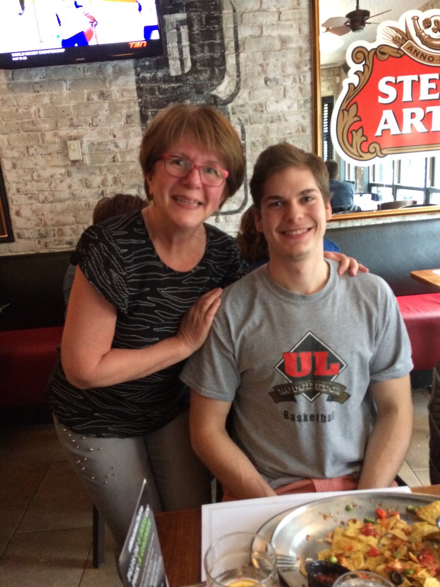 PDroletLEARN's tweet photo. And look who I met? @LEARNQuebec alumni #MathSN4 class of 2010. He is now a teacher at @StPatsHighQc #luckiestteacherintheworld https://t.co/ueiSCksR9I