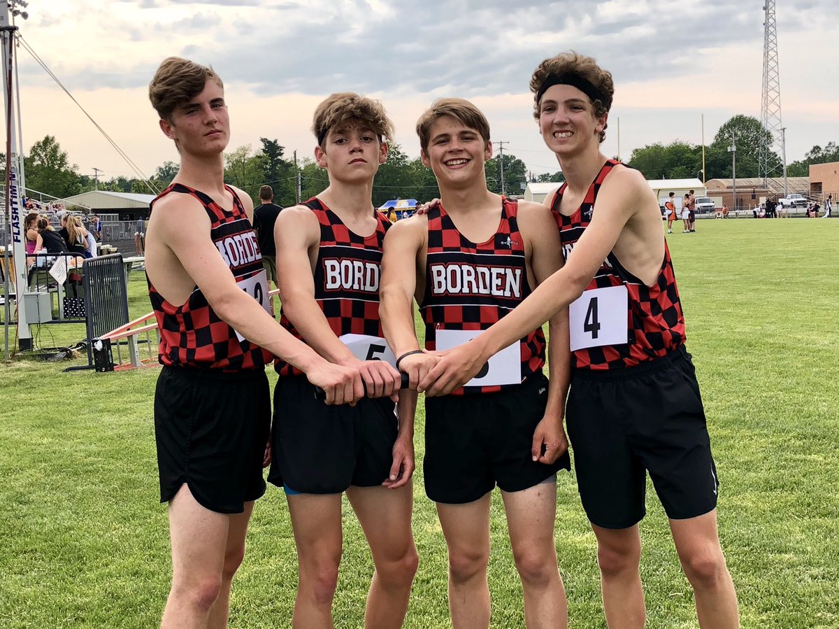 GeltmakerLiz's tweet photo. Start of sectional with a big PR for 4x8, should be enough to advance to regional! Way to go Braves!! @bordenathletics @newstribscores @BordenJrSrHigh https://t.co/7SvRxYSZ4w