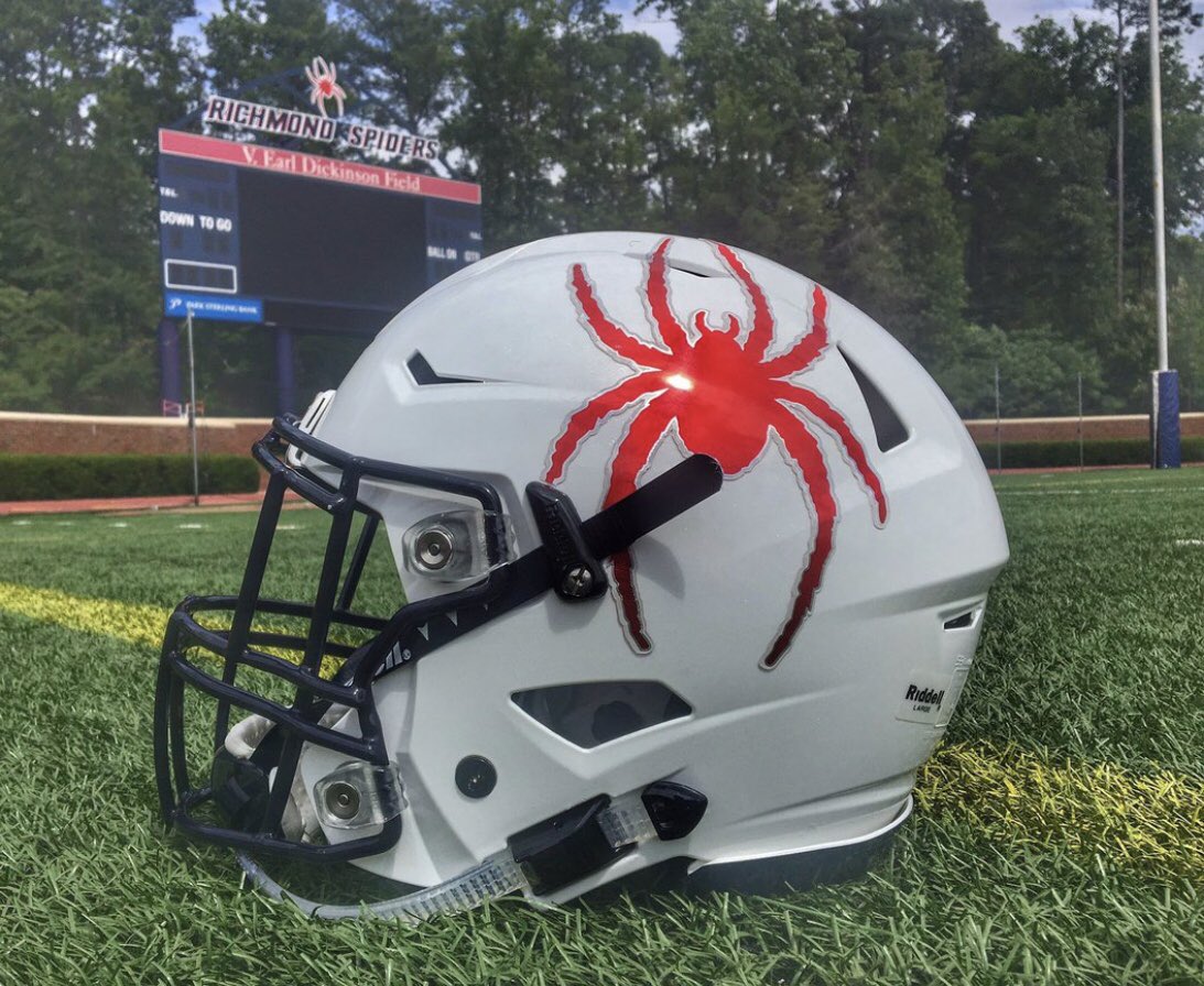 QuintariusJeff1's tweet photo. Honored to receive an offer from the UNIVERSITY OF RICHMOND ❗️🕸🕷 @SHS_Athletics_ @RecruitSSTigers @PalmettoPrepsSC @CoachVern99 @NewAgeCoachK @CoachRodWest @CoachWesSatt #RespecttheS https://t.co/TTBEyJr6ig