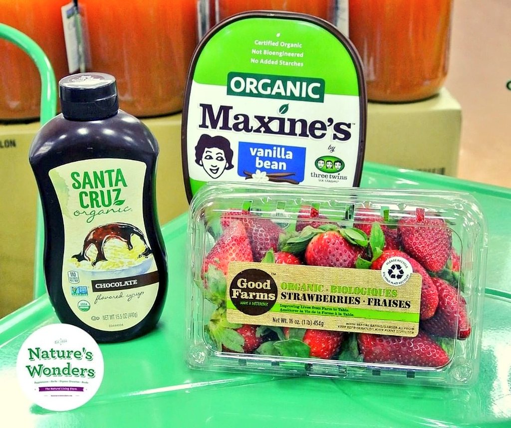 Organic sundae on Thursday? #organic #icecream #OrganicIceCream #Maxines #MaxinesIceCream