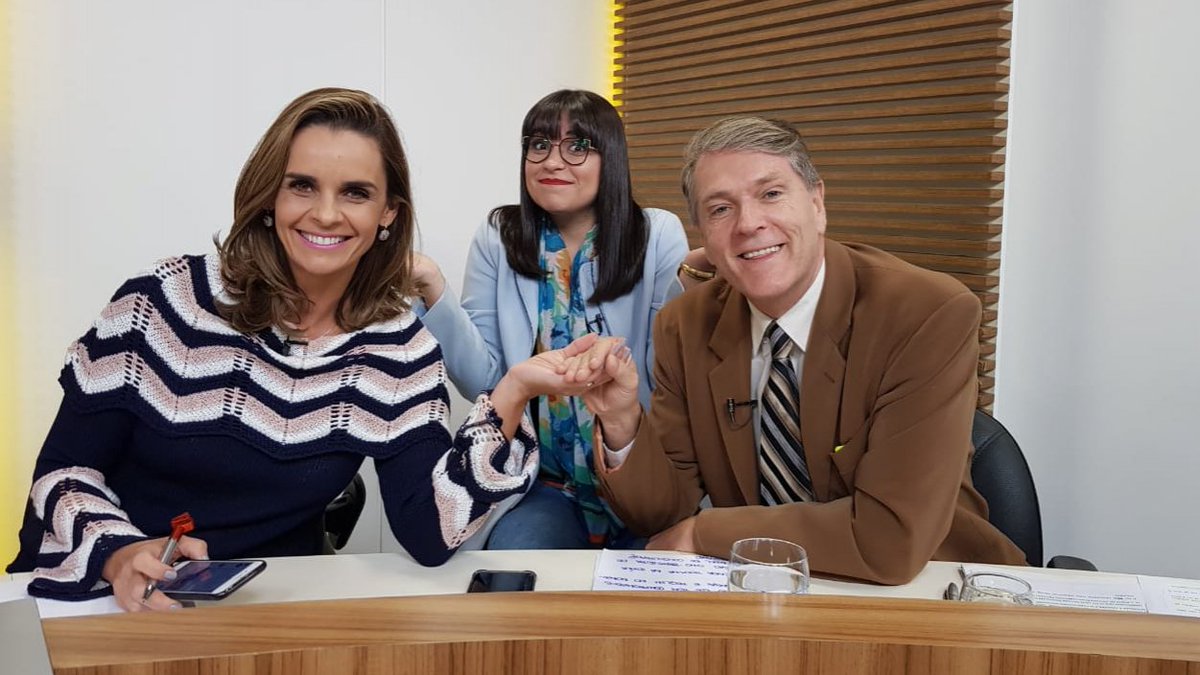 atualidadepampa's tweet photo. 📺Liga no Atualidades Pampa, na Tv Pampa. Não vai perder, né?
O programa desta quinta-feira repercute as principais notícias do Rio Grande do Sul e do Brasil. Vem!
#AtualidadesPampa #RS #PortoAlegre #jornalismo #depate #opiniao #politica https://t.co/5EVOrTiavV
