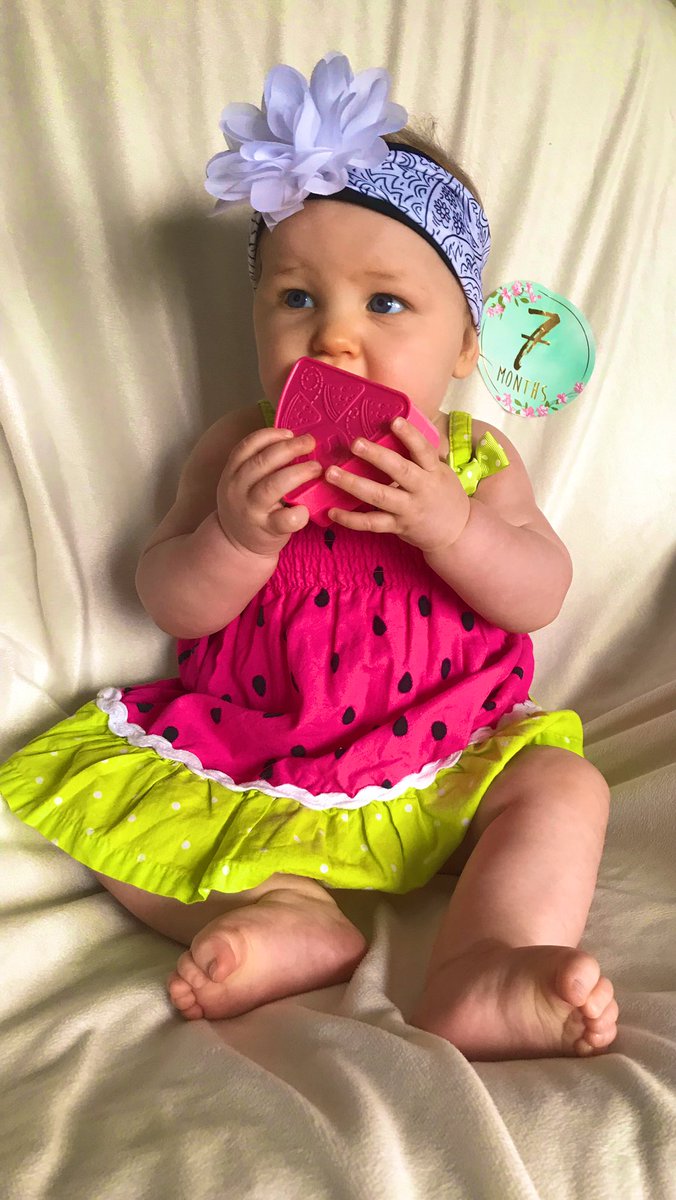 melamomma07's tweet image. I just want a fancy camera to make these more professional
But my baby is 7 months 💚🍉