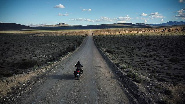 BloodBrosInc's tweet photo. Just Go.
📸 @livemotofoto 
#triumph #scrambler1200xc #getlost #deathvalleynationalpark https://t.co/JQ2dImgZei https://t.co/ux1c8fga4d