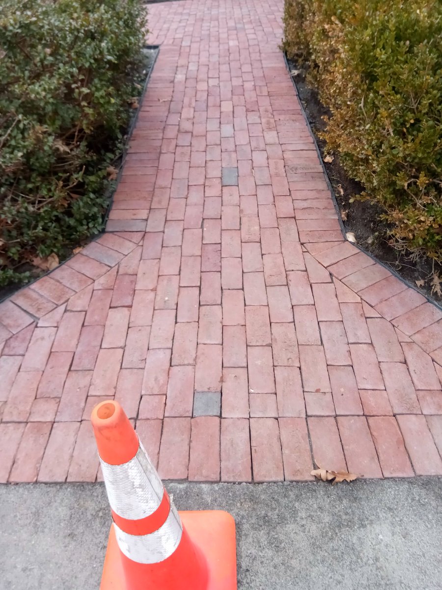 KAatMABC's tweet photo. Another beautiful walkway done by our mason Brett. We really love this guy's work! https://t.co/C6UG684tiZ