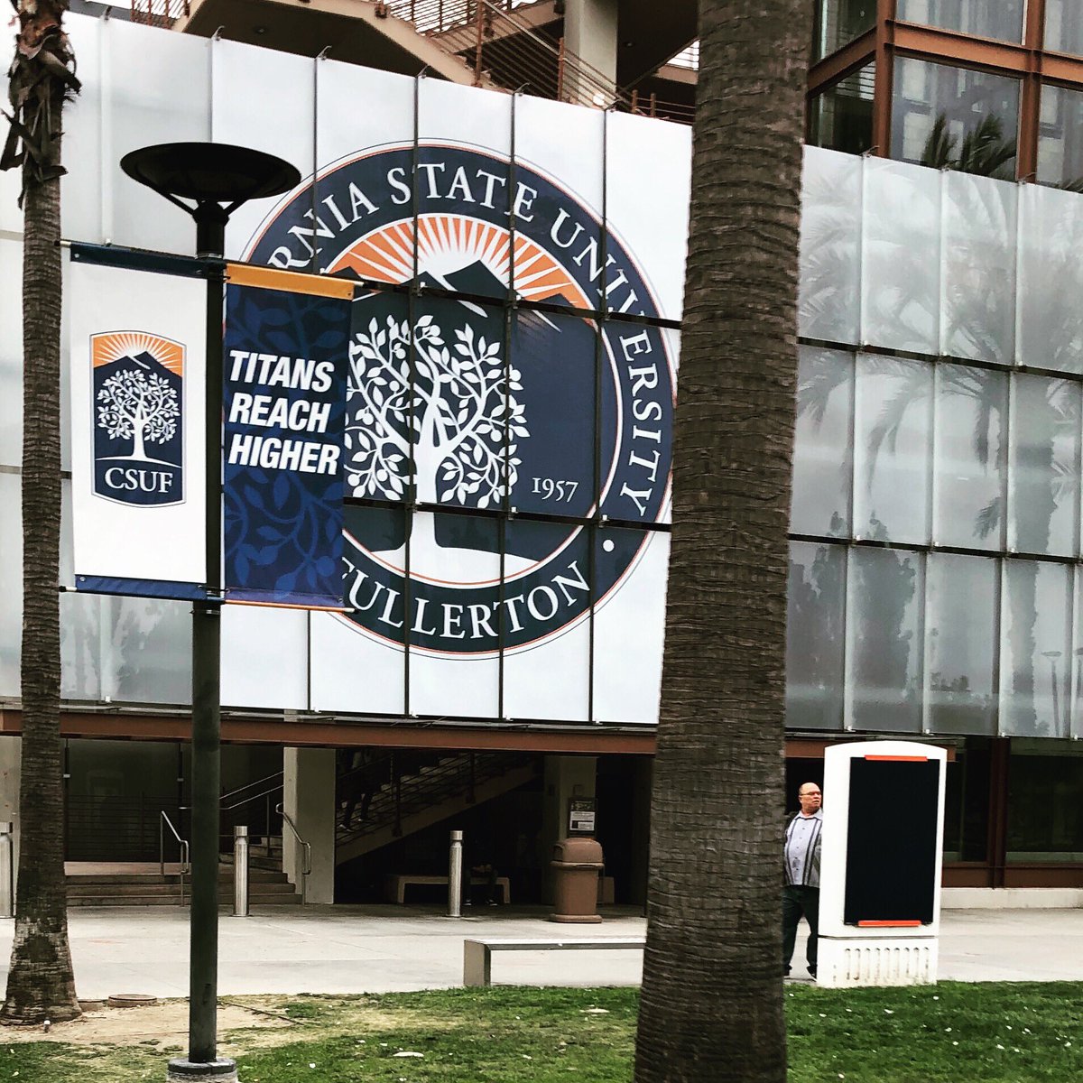 jramirezz_'s tweet photo. Finished off my last day of college yesterday 💥 #CSUFGRAD2019 #csuf #2019grad https://t.co/y7vvAyK1HR