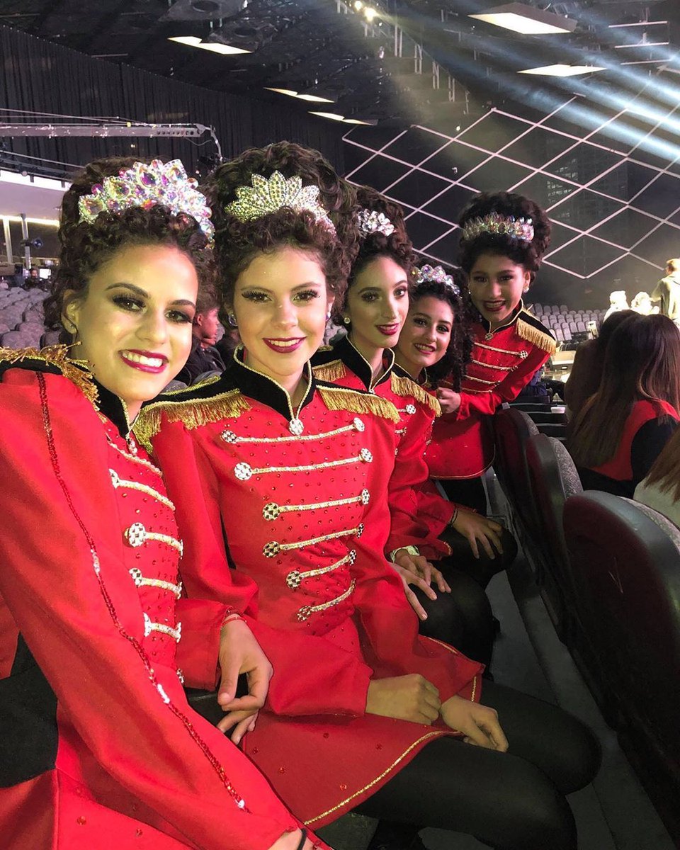 InishfreeMX's tweet photo. ☘️ Backstage de #InishfreeMexico en #mexicotienetalento, Segunda Fase 💚 #TEAMInishfree ™  🇲🇽 #InishfreeMX - 🤩  #MiMejorTalento! 🌟 #Mitalentoes #IrishDance https://t.co/Pz3rm7DyPD
