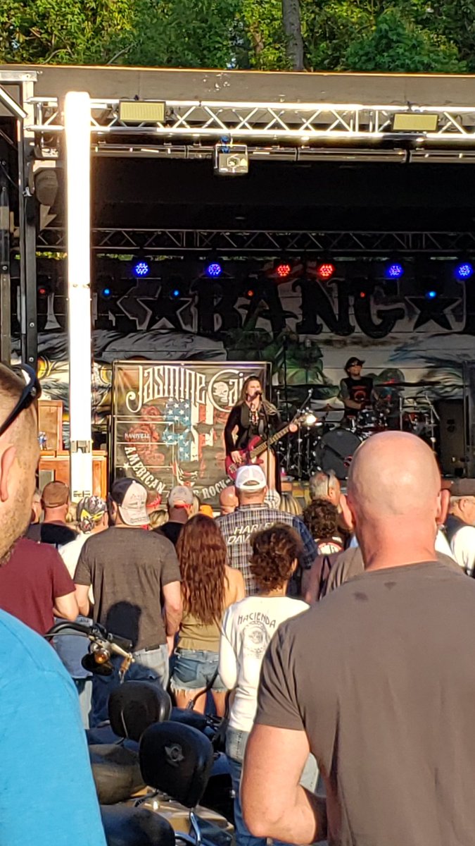 SnipesMachine's tweet image. Jasmine Cain