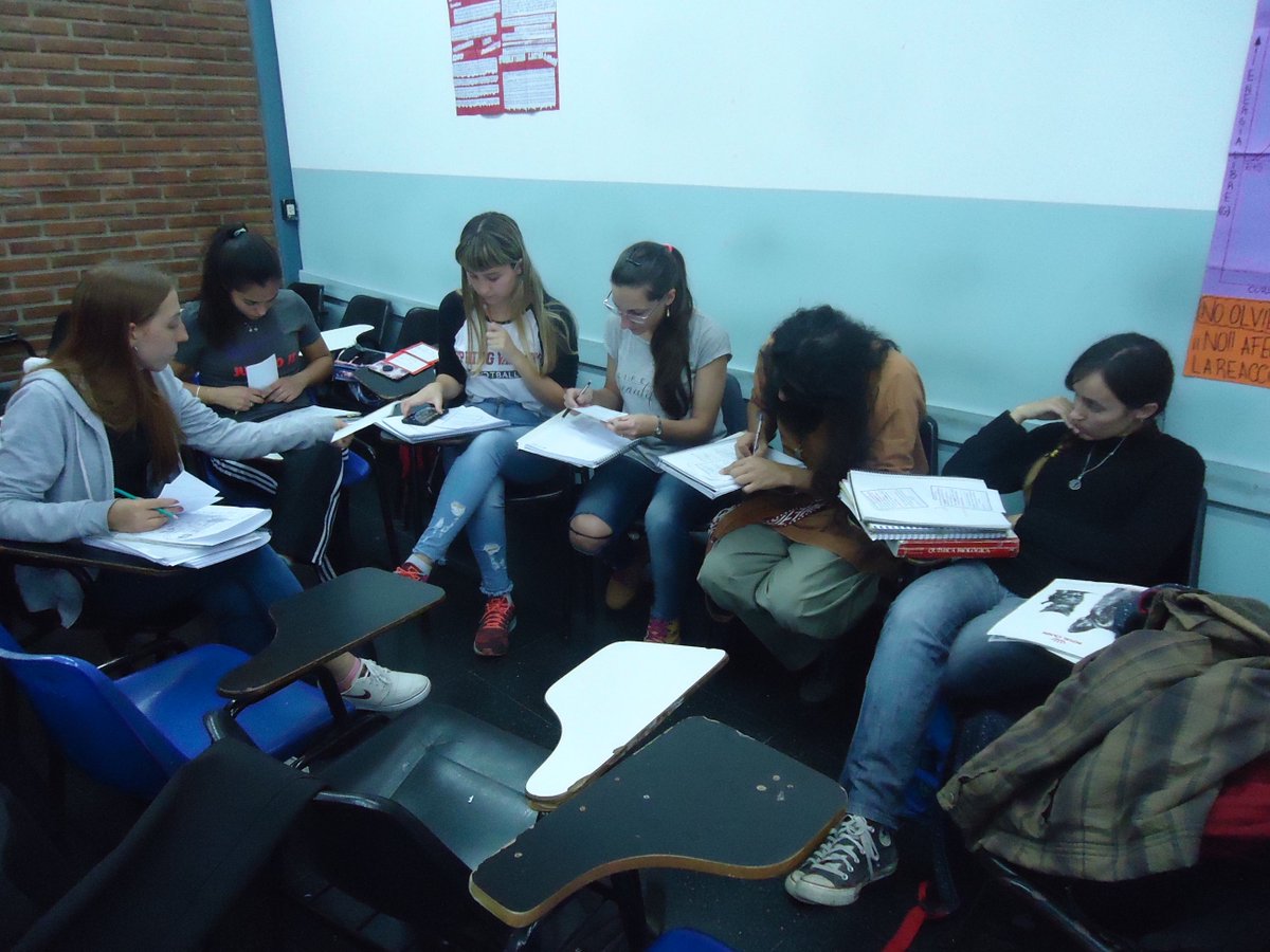 pablocrodriguez's tweet photo. #QB2B2019
@anklebitersp @luulygaalvan y les #Sabrontosaurios completando las #Tarjetas de #RegulaciónDeLaGlucemia: https://t.co/Fd3GMLYbun