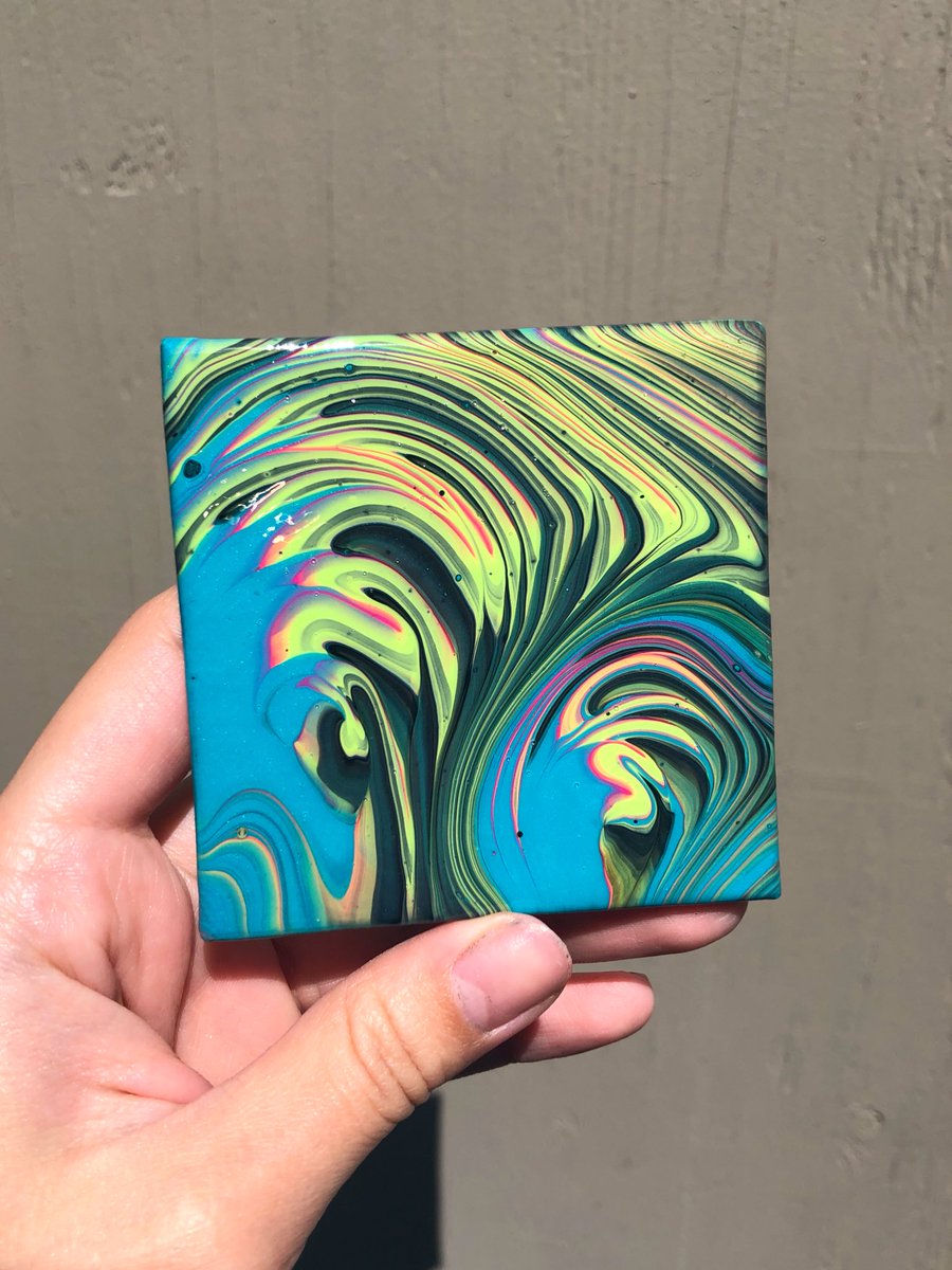 kyanamariee's tweet photo. Another mini up for grabs 💚
As usual, available as is or as a magnet https://t.co/3zTp6V68OG