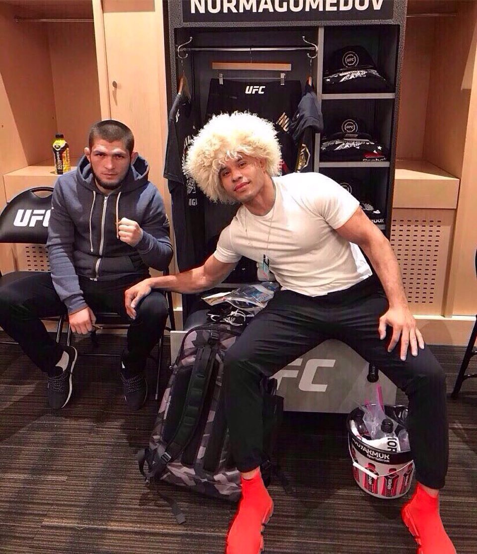 FightWorldTR's tweet photo. Ali Abdelaziz: "Dustin Poirier ile dövüşürken Khabib'in en iyi halini göreceksiniz."
#ufc #ufcabudhabi #khabibnurmagomedov #dustinpoirier #interimbelt #aliabdelaziz #dominancemma https://t.co/W4gAXBwr2u