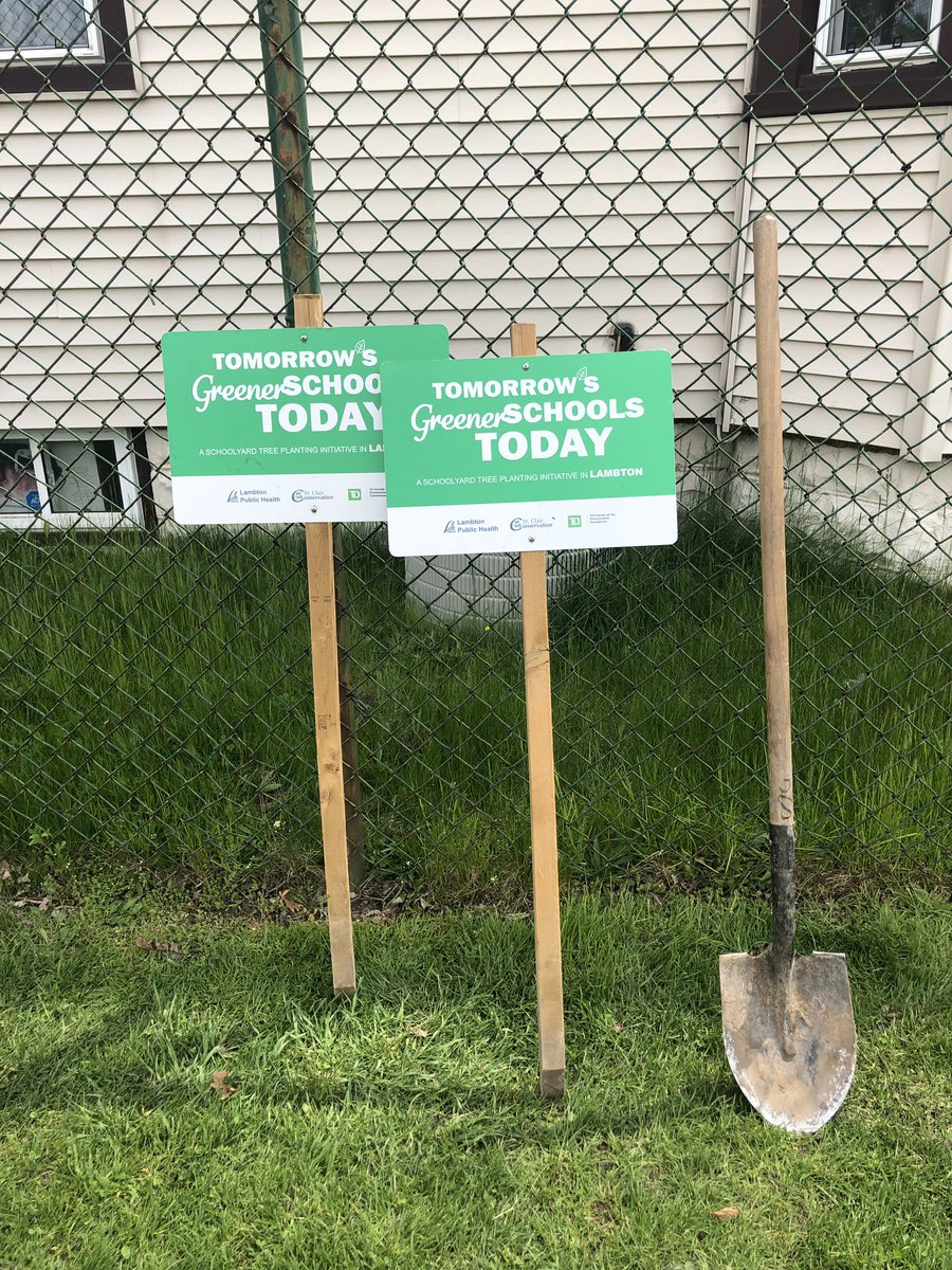 londonroadps's tweet photo. Ss planted trees for Tomorrow’s Greener Schools Today with #StClairconservation and #lambtonpublichealth funded by TD FEF grant. So fun and a great learning experience! 7 new trees to provide shade for our yard and for students to take ownership of for many years! @caley_evans https://t.co/lBMhuXN35f