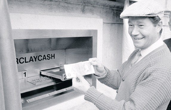 FTSICorp's tweet image. Did you know that the world&apos;s first ATM was installed in north London by Barclays on June 27, 1967? The original ATM was created by John Shepherd-Barron, and was installed at Barlays Enfield branch. #throwbackthursday #ftsi #branchsolutions