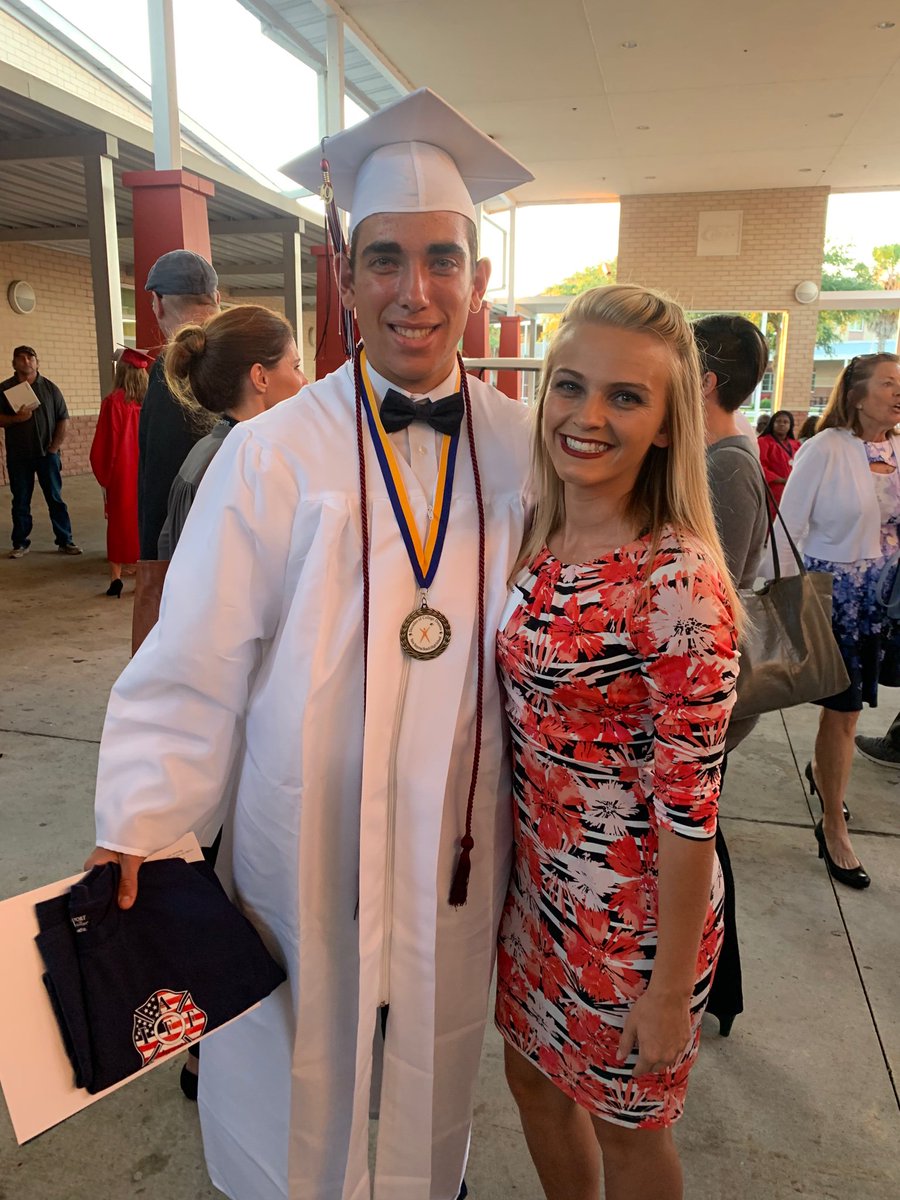 Maautrey14's tweet photo. It was an honor to be apart of the NSB High honors night. VCEC awarded Nicholas with a scholarship to assist with his transition to college! Congratulations Grads! https://t.co/ruD2y7O1Ew
