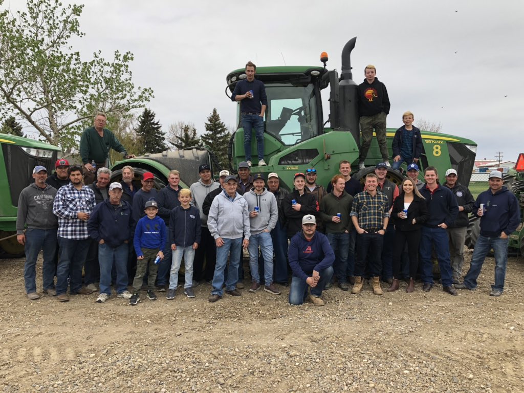 KevinSerfas's tweet image. Wind up BBQ means we are done seeding. Couldn’t have done it without this fantastic crew. Now we just need it to rain. #plant16 #WestCdnAg