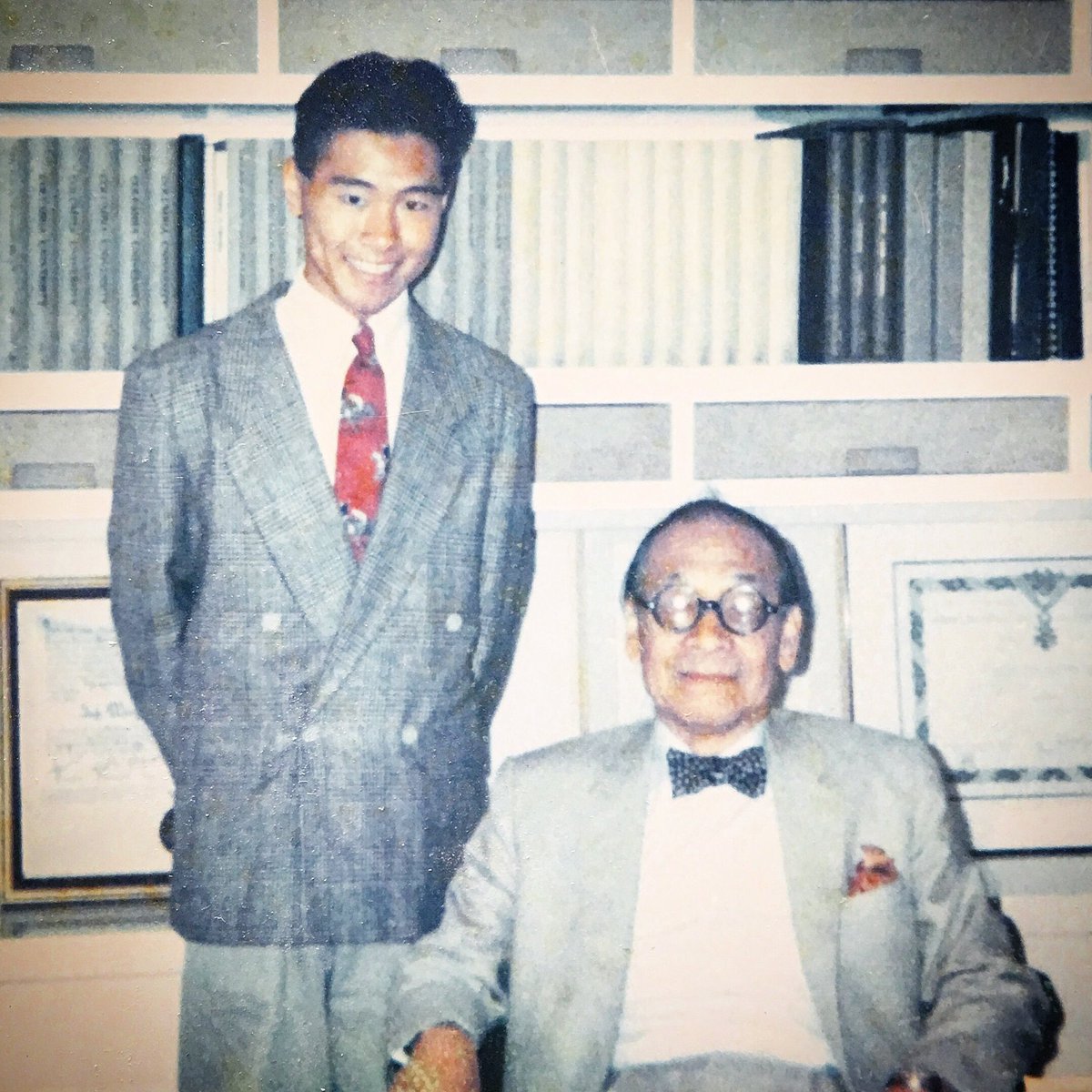 VernYipDesigns's tweet image. It’s a sad day for architecture/ design enthusiasts worldwide. We’ve lost the great #IMPei, genius architect of the iconic East Wing of the @smithsonian National Gallery of Art &amp;amp; the @MuseeLouvre Glass Pyramids. He generously mentored me and I’m forever grateful. RIP. #DesignIcon