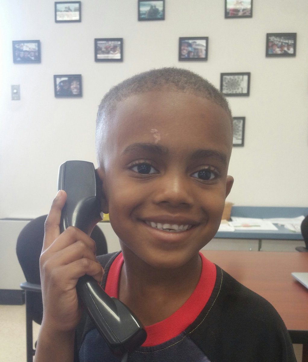 cyrus_kelvin's tweet photo. #GoodNewsCallOfTheDay ..here's another #Hearnetastic reader! This incredibly hardworking, kind, considerate, responsible Kindergartener grew 8 book levels! WOW!
Kalub, you're knocking to it out of the park 👊💥👊💥😊!!
#CauseBeyondOneself
#TheHearneWay🐝..👍 https://t.co/rBnJa6sdcr