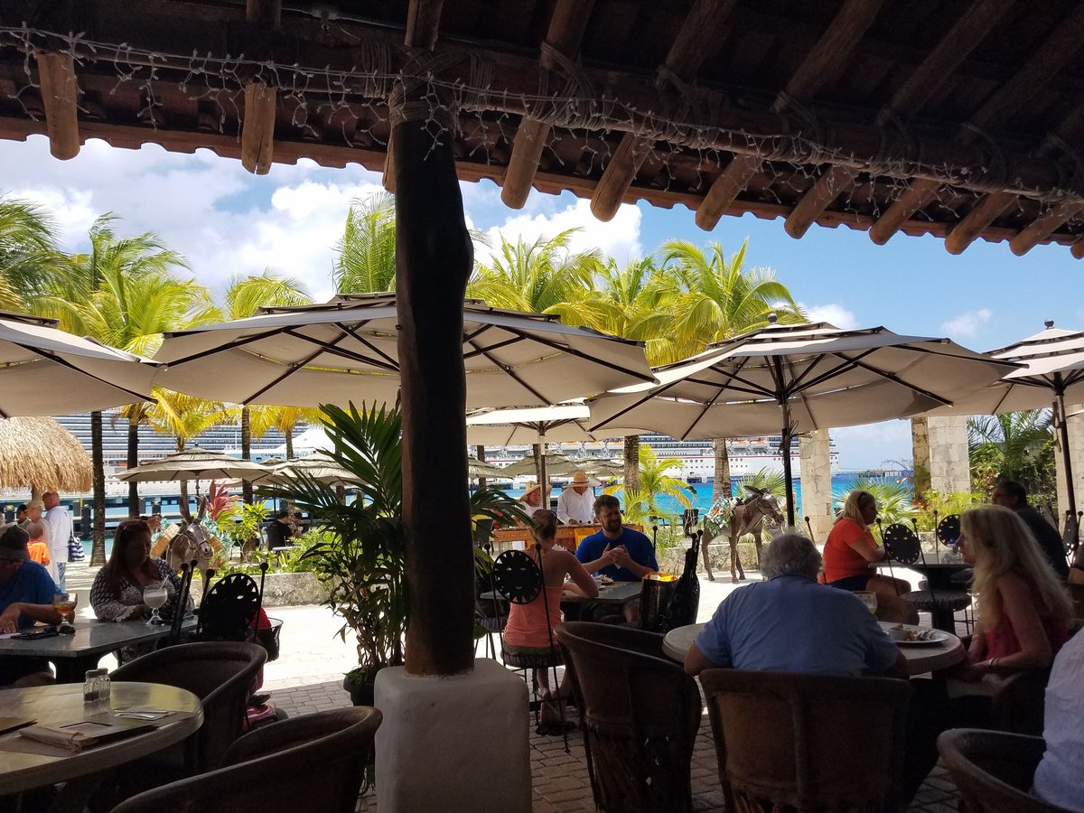 TheKellys9's tweet photo. #Cozumel delish Mex food #Margarita @CarnivalCruise The Dream. https://t.co/BtsURp3v2a