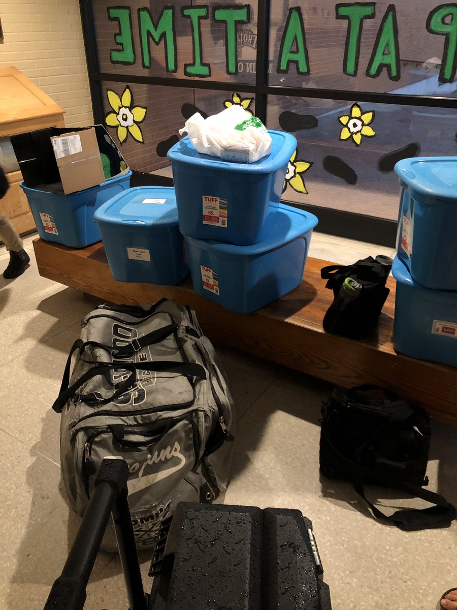 Annnnd just like that the day has gone by... Everything is unloaded and definatley needs to be charged!! Thanks to everyone who helped with this amazing outreach visit <a href="/spp_ycdsb/">St. Padre Pio CES</a>!! #STEAMThings #AppleDistinguishedSchools #AppleEDU <a href="/wftrojans/">West Ferris SS</a> @NearNorthSchool <a href="/BrentYacoback/">Brent Yacoback</a>