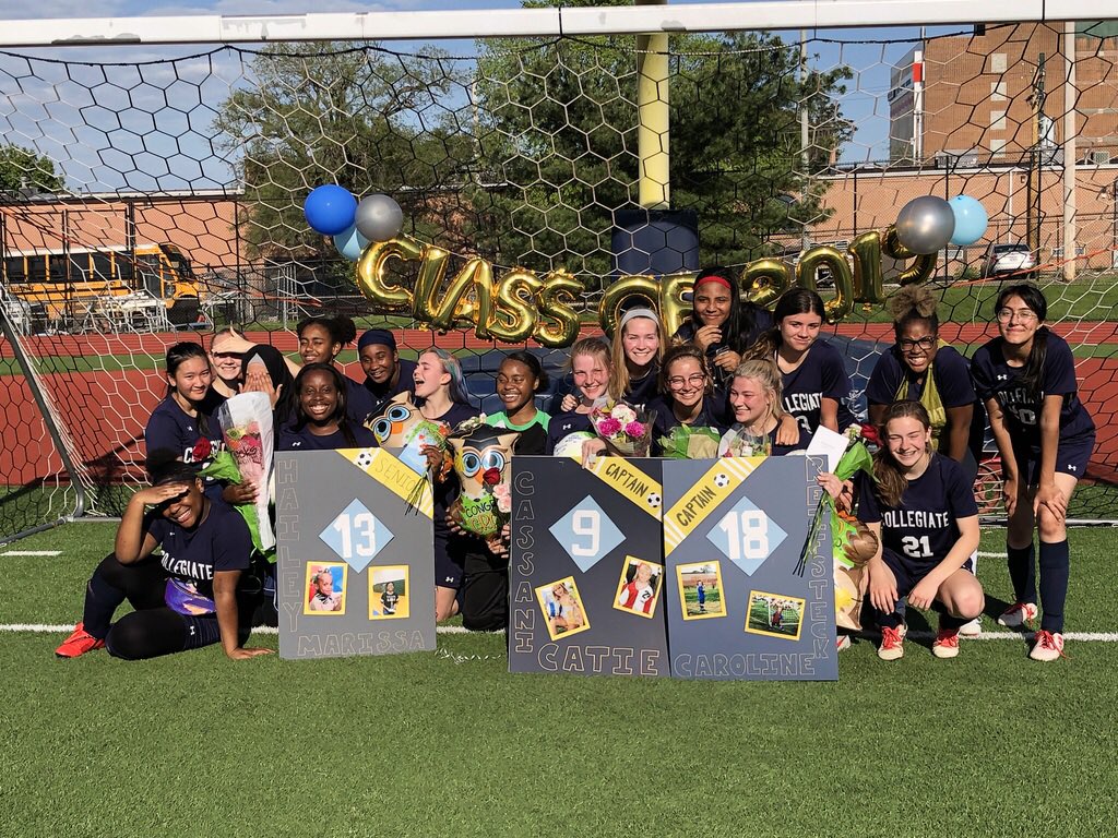 CSMBGirlsSoccer's tweet image. I am so incredibly proud of the hard work and effort this season. Thanks to our seniors and all they have done for the program. @STLhssports @JimSTLhss @csmbstl @CsmbAthletics @PHLATHLETICS