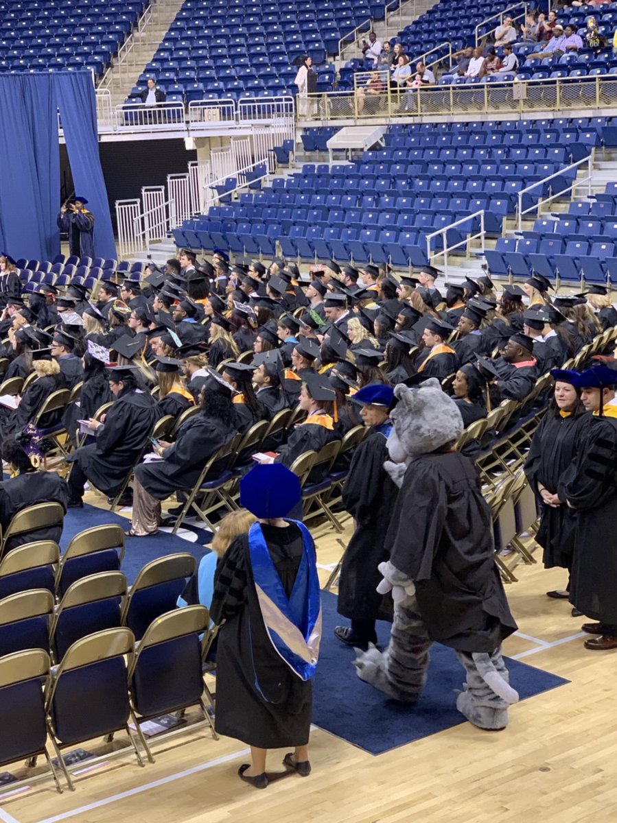 CCAC's tweet photo. The #CCAC Class of 2019 has arrived! Congratulations to all of our more than 600 amazing graduates who walked this year! #CCACgrad https://t.co/XdmBM6QBvY