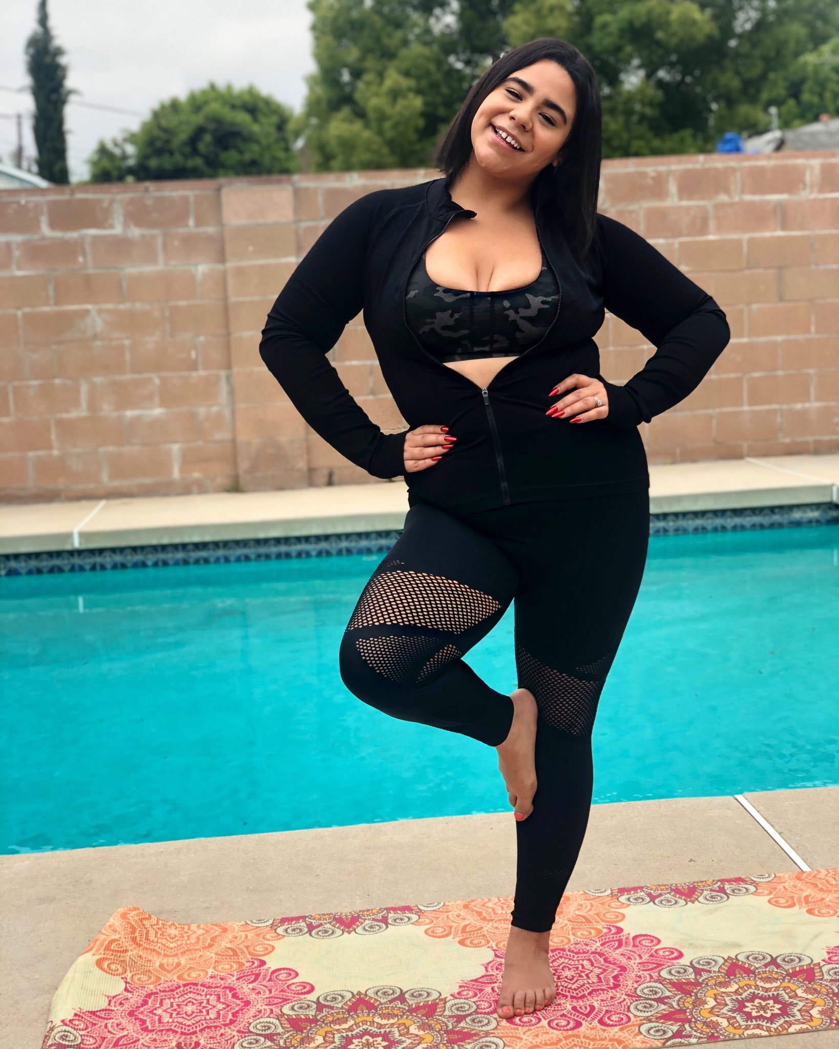 Jessica Marie Garcia on X: My fitness journey has had its ups and downs  BUTTT I've been feeling so good lately! Eating clean-“er” 😉 and gym'in it  daily! It's not about a