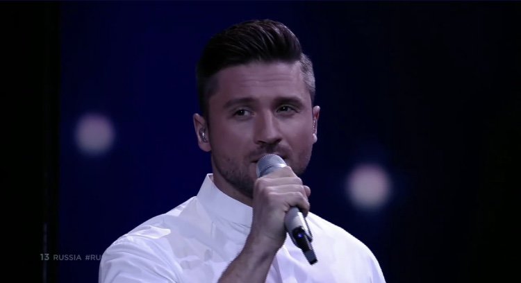 - Дим, в чем ты прошлый раз выступал? Одолжи по-братски для евровидения 
-Конечно, Сереж 
 #Eurovision