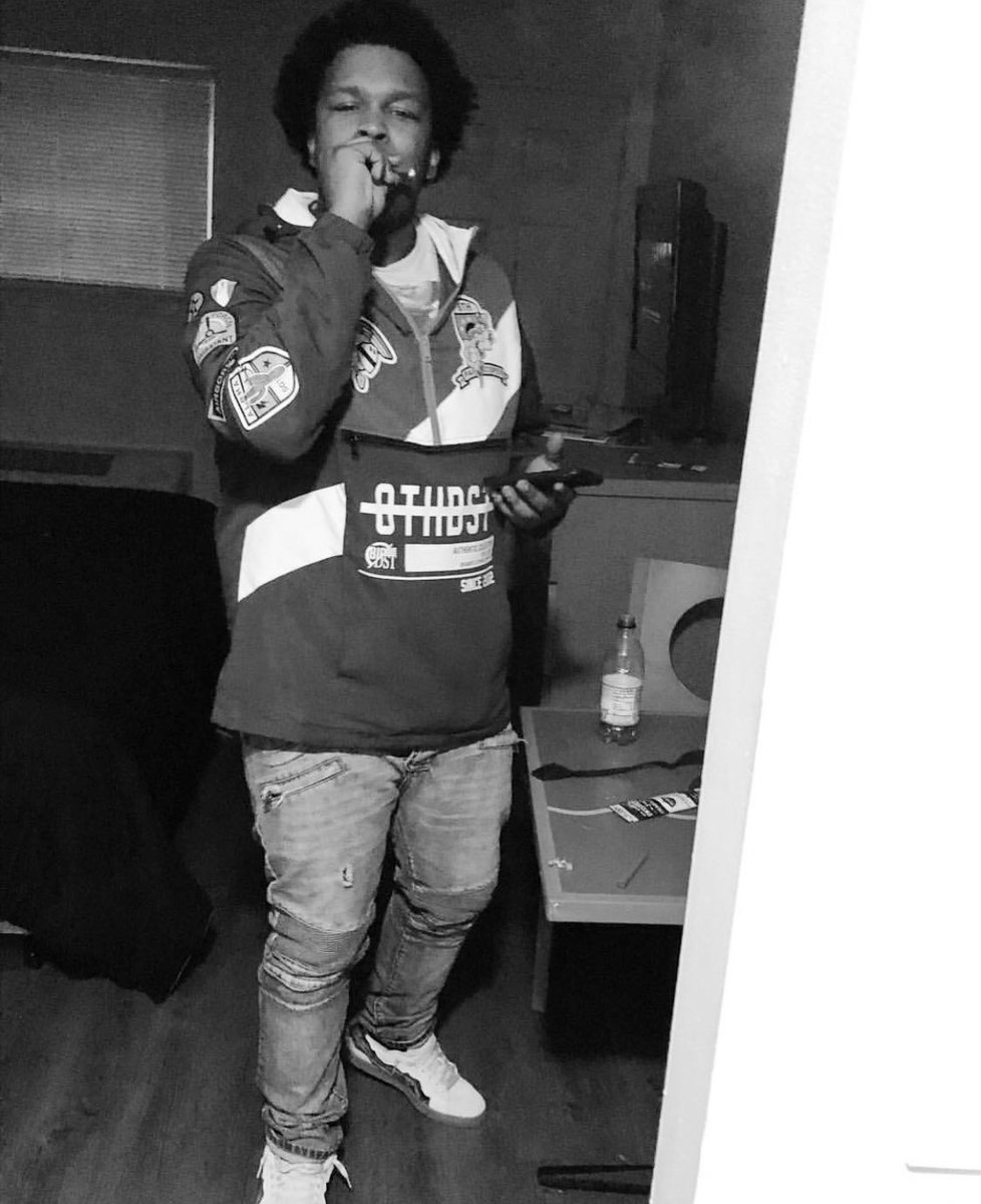 ReadySetFlowEnt's tweet image. Word Round Town @kingfineser_moe and @dareal_jaep got some 🔥🔥dropping soon... (Da Team) 🙏🏿💯