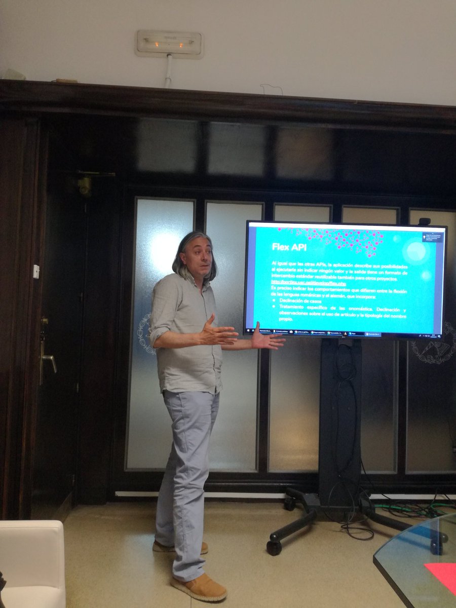 majodominguez13's tweet photo. Intensa sesión de trabajo sobre #ontologías en el workshop « Ontologías de semántica lingüística». Excelente estudio de @Rosa_Gascuena, @CValcrcel y Miguel Solla. ¡Un paso adelante!
@FundacionBBVA, @ILG_USC, #MultiGenera, #MultiComb https://t.co/kYbIOQnRvI