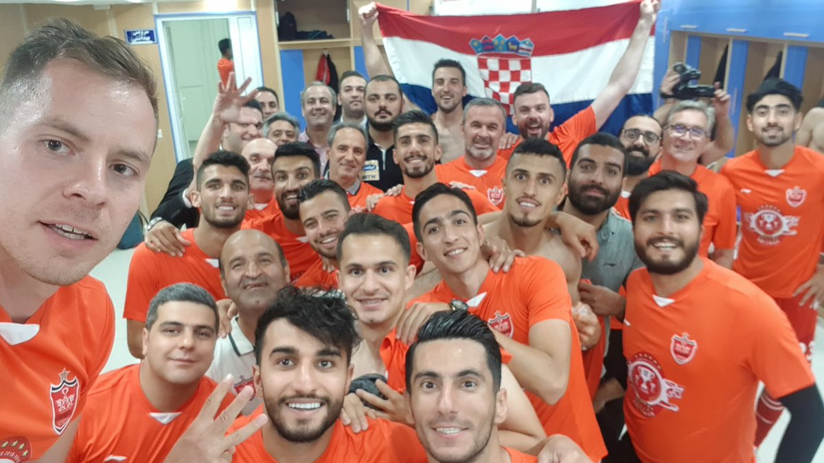 mstile7's tweet photo. Champions!!! Hat-trick 🏆🏆🏆
👊💪💪👊
🔴🔴🔴🔴🔴🔴
#fcperspolis #champion #hattrick #jam #tehran #croatia🇭🇷 #iran🇮🇷 https://t.co/CvHVGaKyuv
