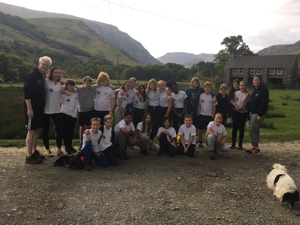 DombeyMiss's tweet photo. 7DMB have had a life changing week at @DSDolawen! @louataylor @aknott94 https://t.co/xurlEOlMLQ