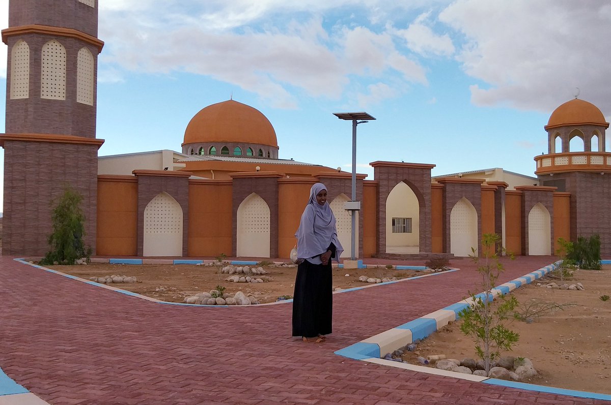 fatimarashiid's tweet photo. Every trip is a spiritual experience .
At #Maakhir_Universty Mosque in Badhan #sanaag region.
#RamadanPrayer https://t.co/kf2Su1Lfe1