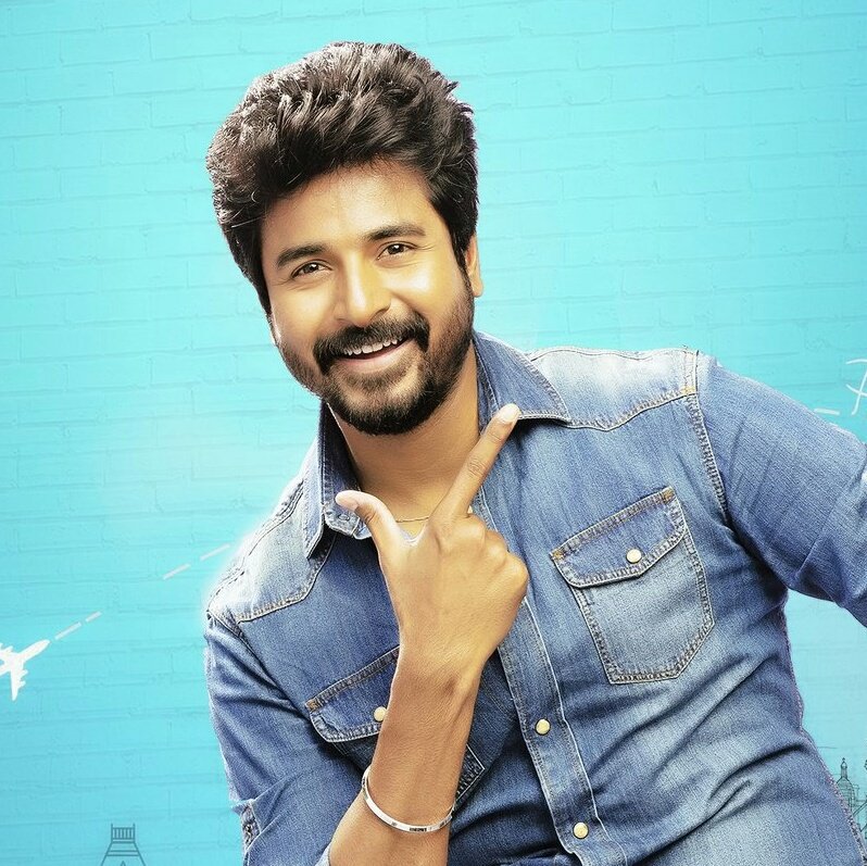 CinemaTweetz's tweet photo. #MrLocal - @rajeshmdirector kept many trending dialogues & references in movie including #ThalapathyVijay stage Speech & #ThalaAjith movie scenes..
@Siva_Kartikeyan @actorsathish @iYogiBabu & #RoboShankar comedies works well but there also few low moments..
#MrLocalSummerMagic https://t.co/TBm6vFqisF