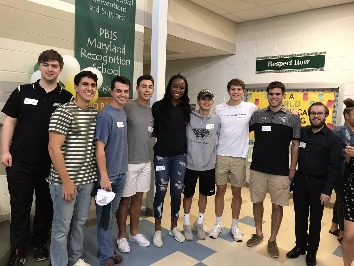 GSEdmundson's tweet photo. Tonight we celebrated our first Kindergarten class at #TheCreek (2006) as they’re prepping to graduate high school in June. An amazing group of kids - so many came back to celebrate and see old friends and tchrs. @NorthwestJags https://t.co/7EJEdbjpTR