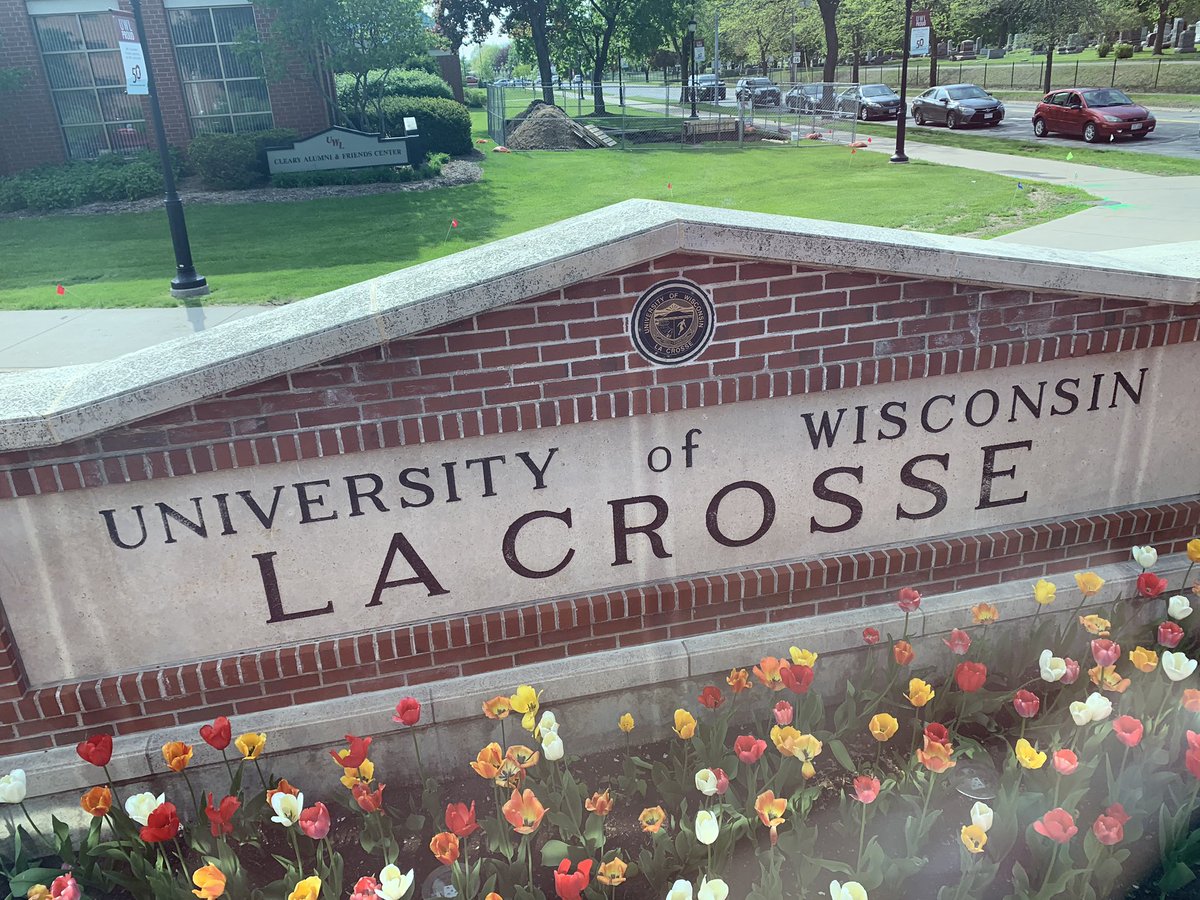 AGSm1th's tweet photo. Just one day left! Today we visited De Soto high school, Genoa Lock and Dam #8, @UWLaCrosse, and beautiful downtown La Crosse. #WisconsinIdeaSeminar https://t.co/9Ba96OWj37