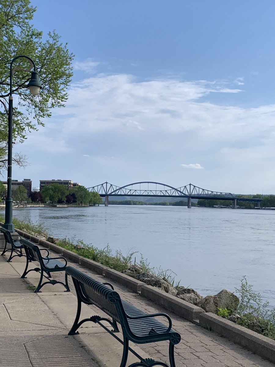 AGSm1th's tweet photo. Just one day left! Today we visited De Soto high school, Genoa Lock and Dam #8, @UWLaCrosse, and beautiful downtown La Crosse. #WisconsinIdeaSeminar https://t.co/9Ba96OWj37