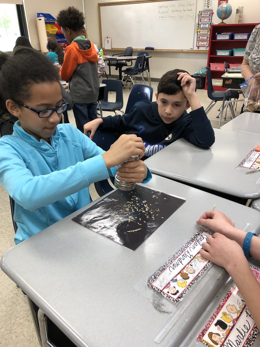 The_Vanntastics's tweet photo. IL Ag in the Classroom, simulating making bread. https://t.co/PsbpxOUHwm