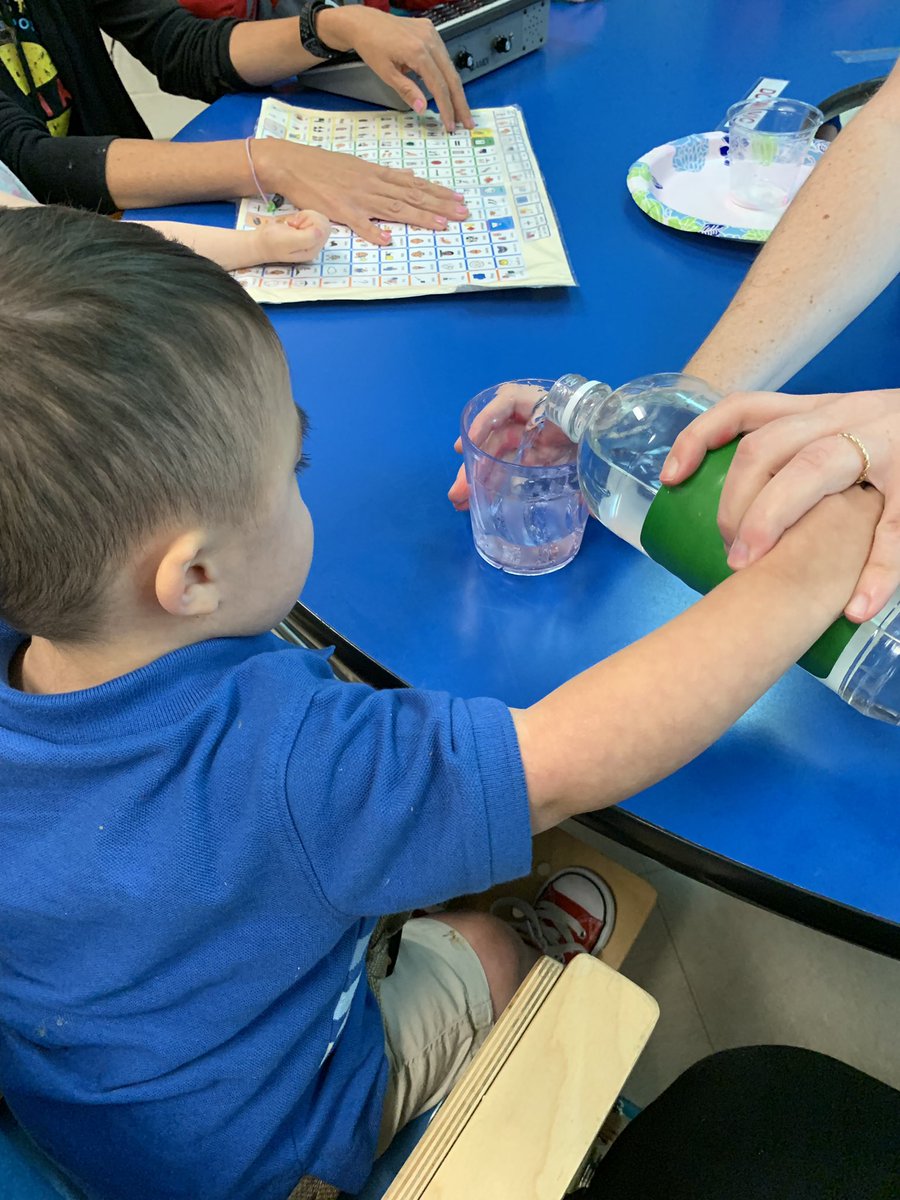 MrsVs_PALS's tweet photo. Speech and Science is a fun combo. #TobiasPALS #TobiasProud https://t.co/uT0HRmkVjv