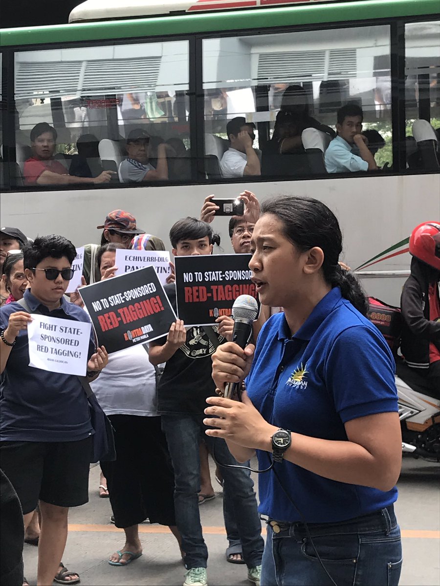 tudlaprod's tweet photo. NGAYON | Ikinasa ang isang kilos protesta sa harap ng DILG hinggil sa dayaan sa nakalipas na eleksiyon. #PHElection2019 https://t.co/pj4xpsDj0U