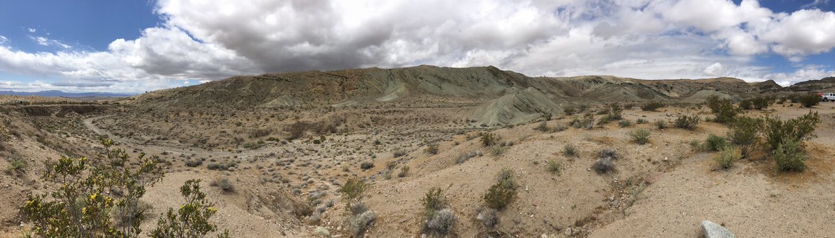 NARLEErodents's tweet photo. Katie toured us through the Barstow Formation in Owl Canyon. https://t.co/NDpOiIMml1
